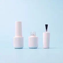 Bon prix Emballage de cosmétiques en bouteille de vernis à ongles transparent en forme personnalisée en ligne