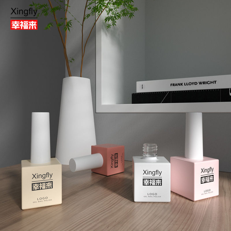 17ml Logo personnalisé Couleur Gel UV Gel vide Vernis à ongles Bouteille est livrée avec un bouchon de pinceau
