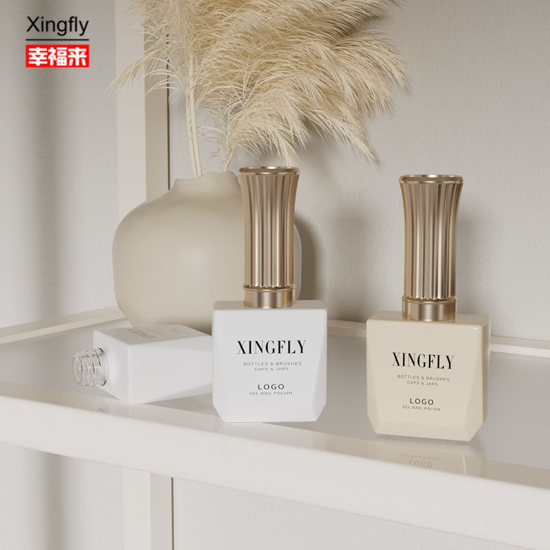 12 ml de gel d' ongle Polish Bouteille carrée Vide Gel UV Polish Bouteille en verre avec bouchon et pinceau