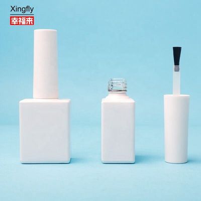 10 ml bouteille de gel Gel polonais de couleur carrée recouverte d' un capuchon en plastique